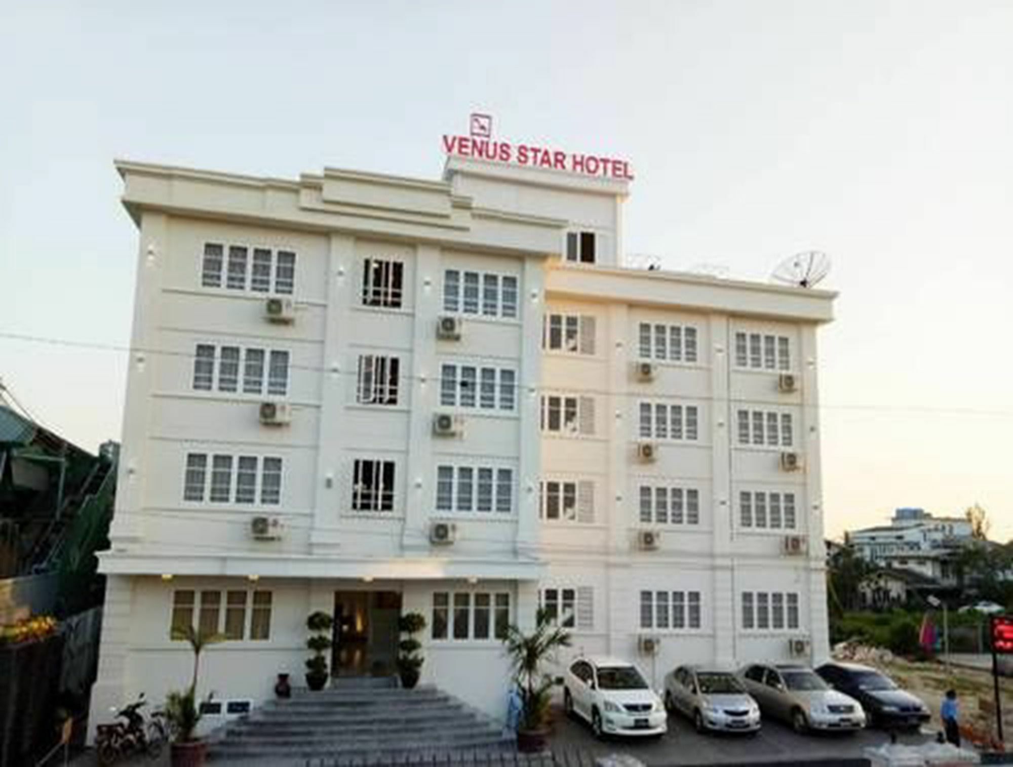 Venus Star Hotel Янгон Екстер'єр фото